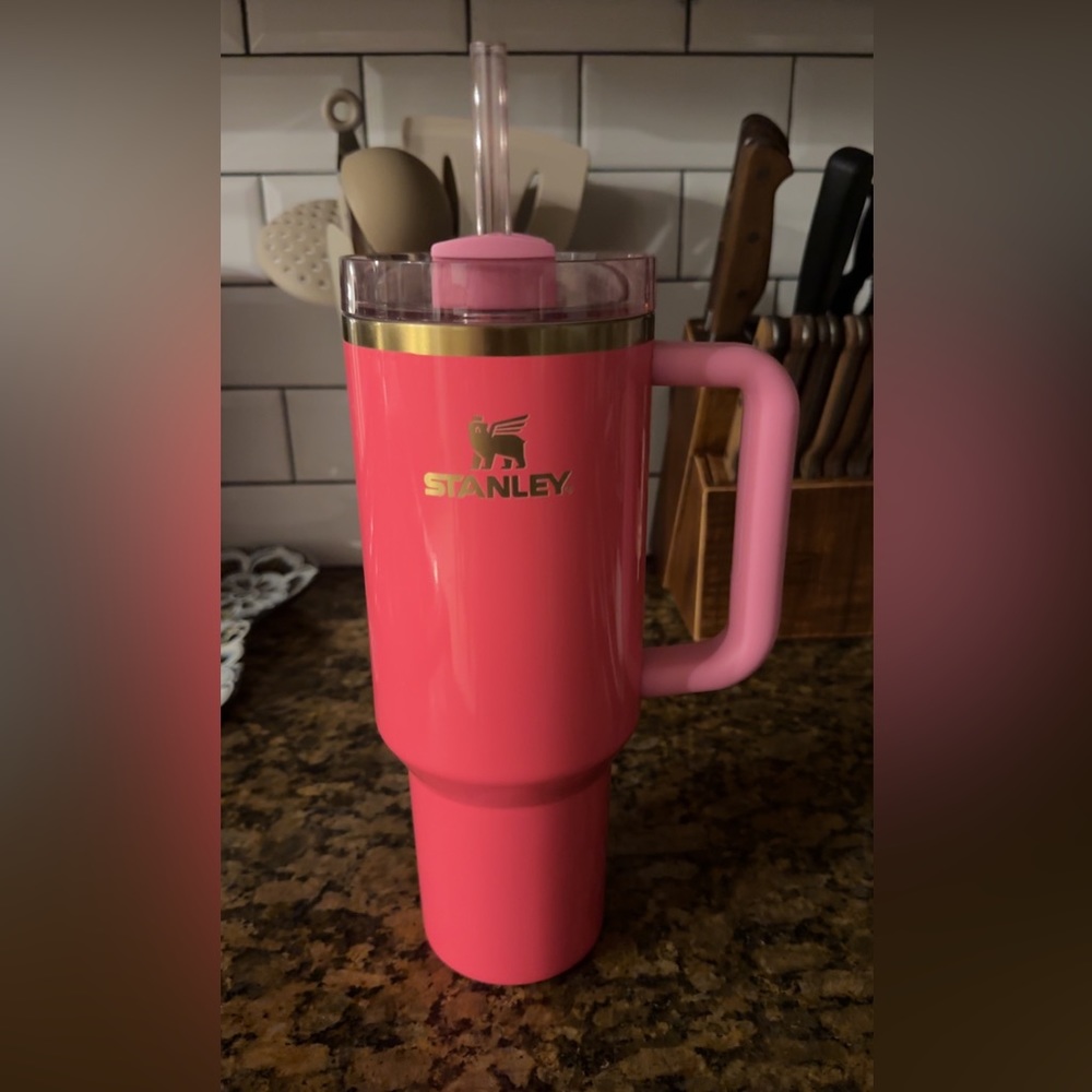 STANLEY SOLD OUT PINK PARADE TUMBLER 40OZ **********SOLD**********
